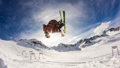 开云esports-传统民间技艺大赛，展现丰富多彩的民族体育文化，民间艺术大赛